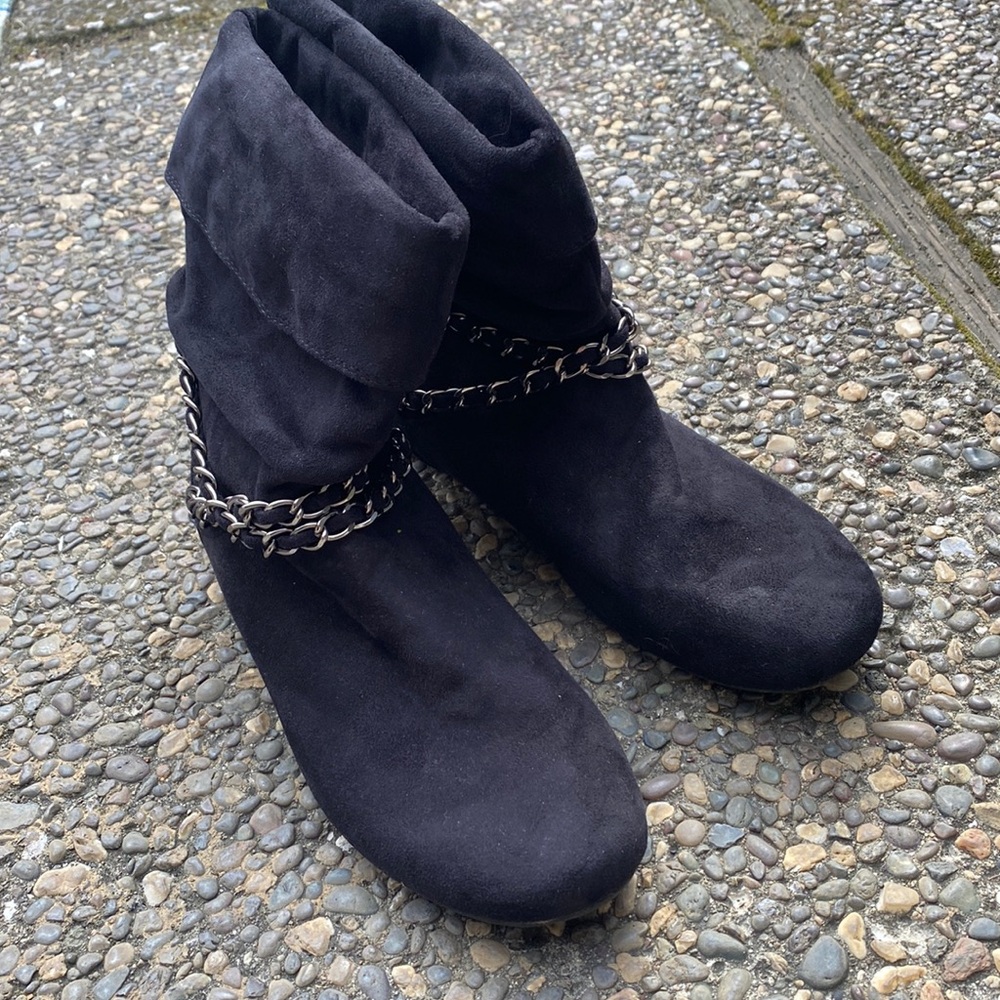 Report Dana Boots W9